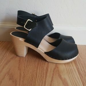 Bryr black clogs 8